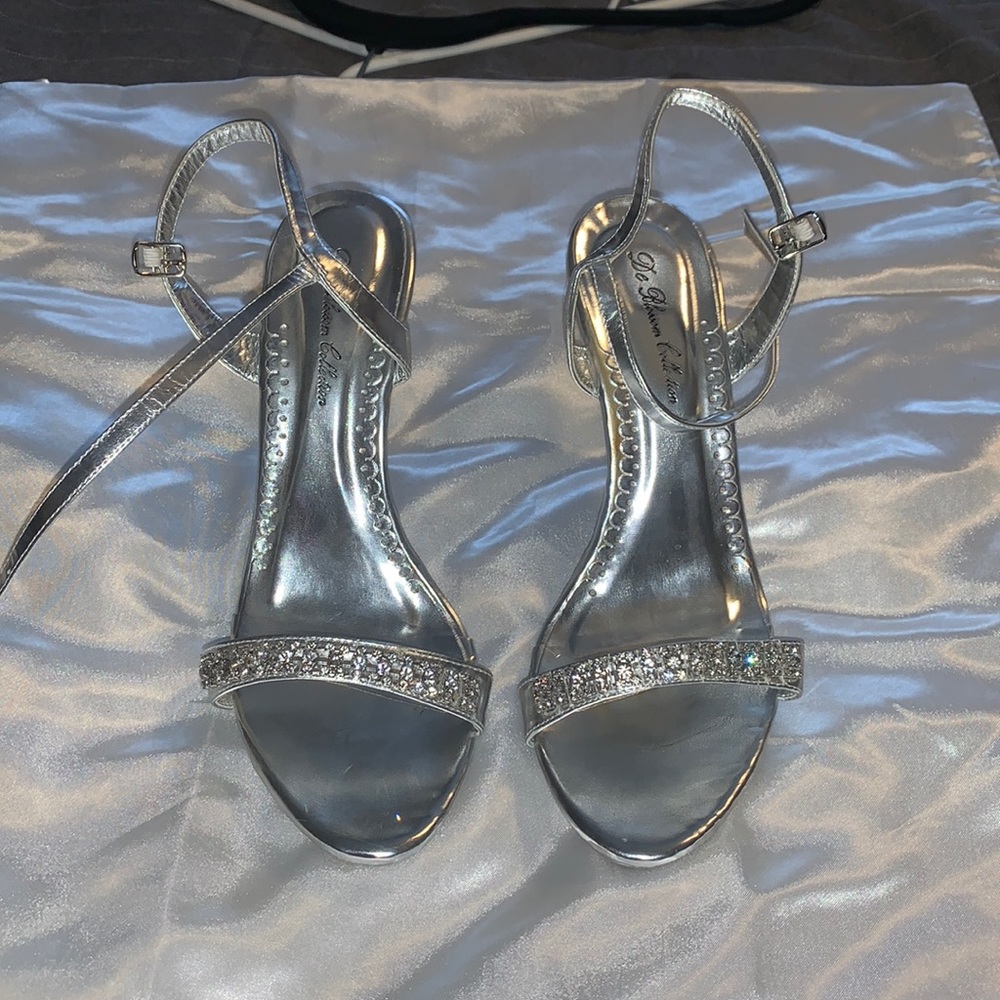 Silver sparkle heels